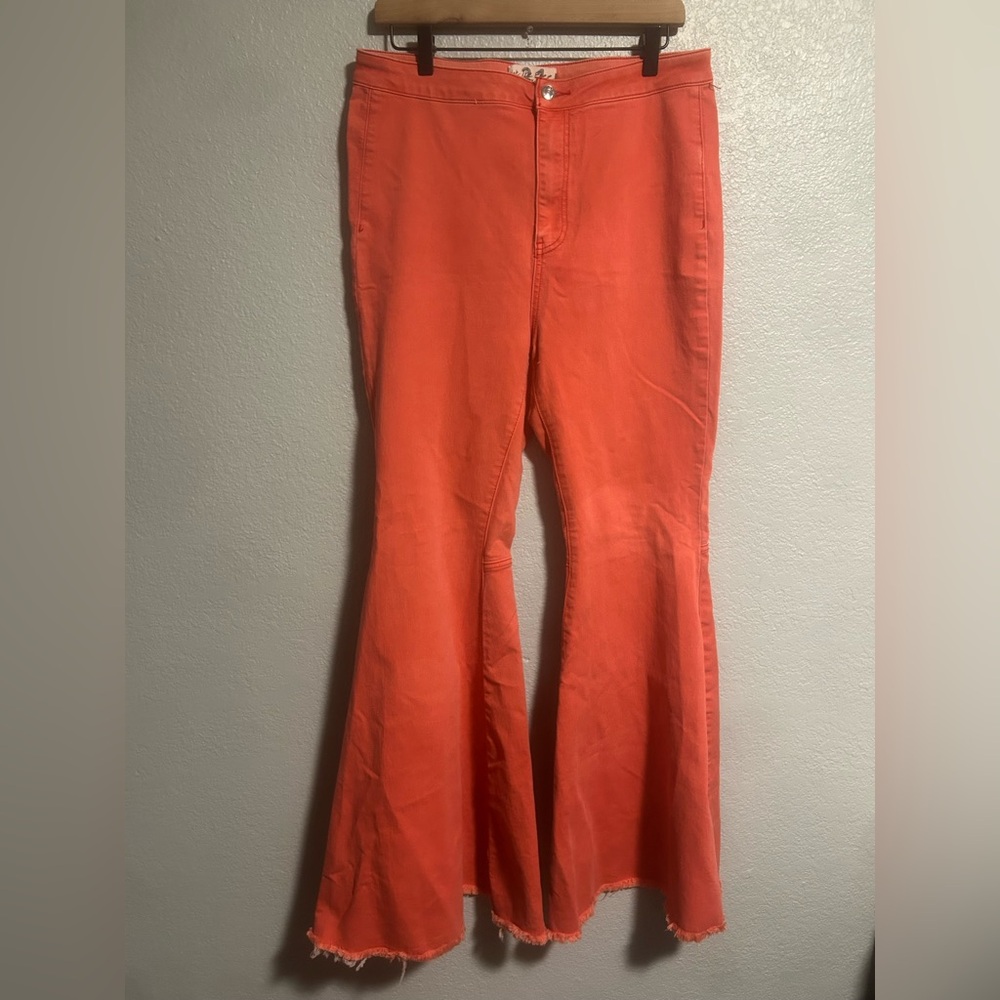 FREE PEOPLE WOMEN'S JUST FLOAT ON HIGH RISE FLARE JEANS - Picture 5 of 14